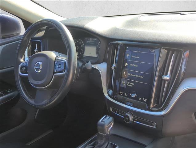 Used 2020 Volvo S60 T6 Momentum image 28