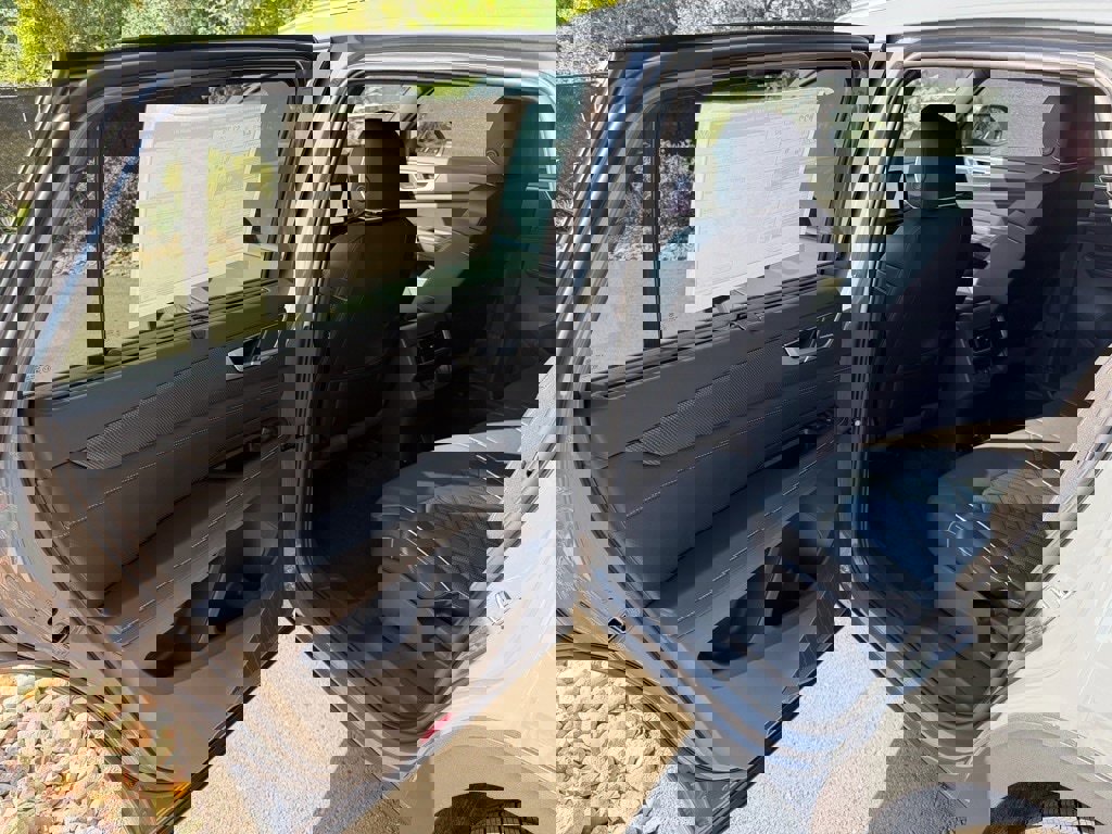 New 2026 Volkswagen Atlas Cross Sport SEL Premium R-Line image 20