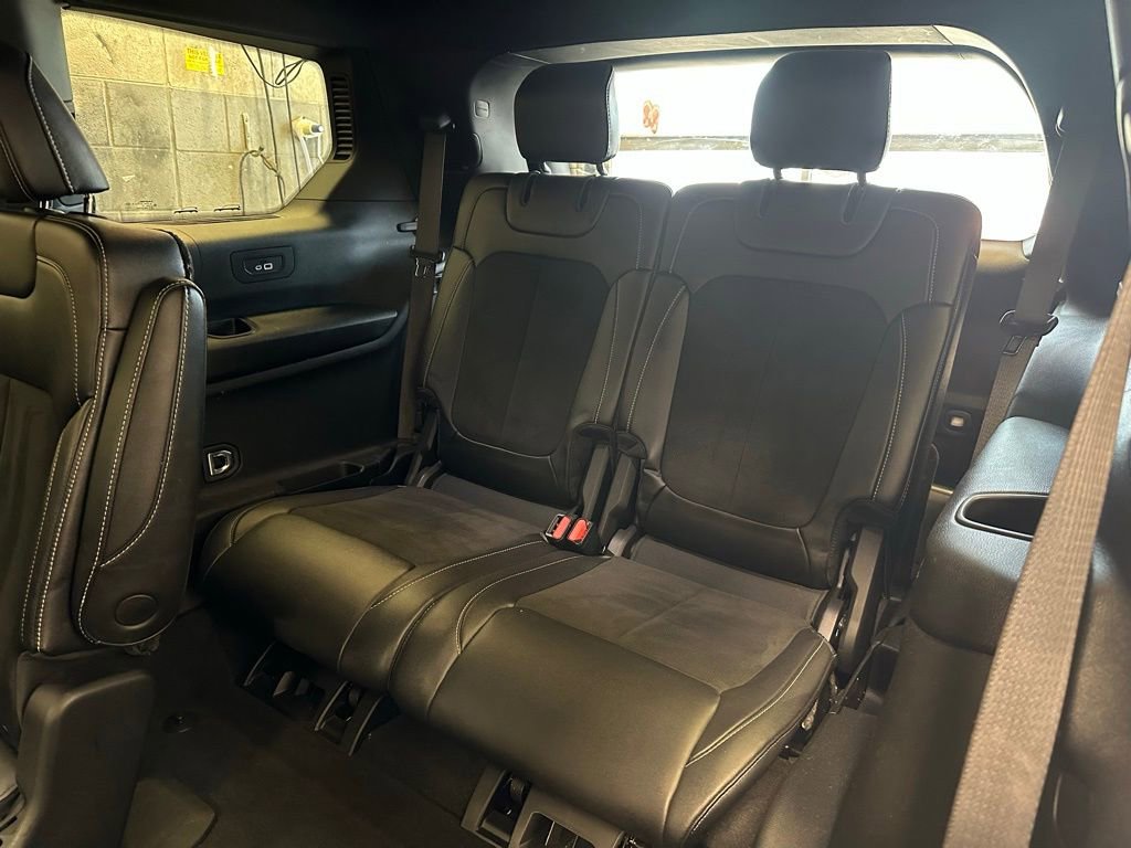 Used 2023 Jeep Grand Cherokee L Laredo image 30