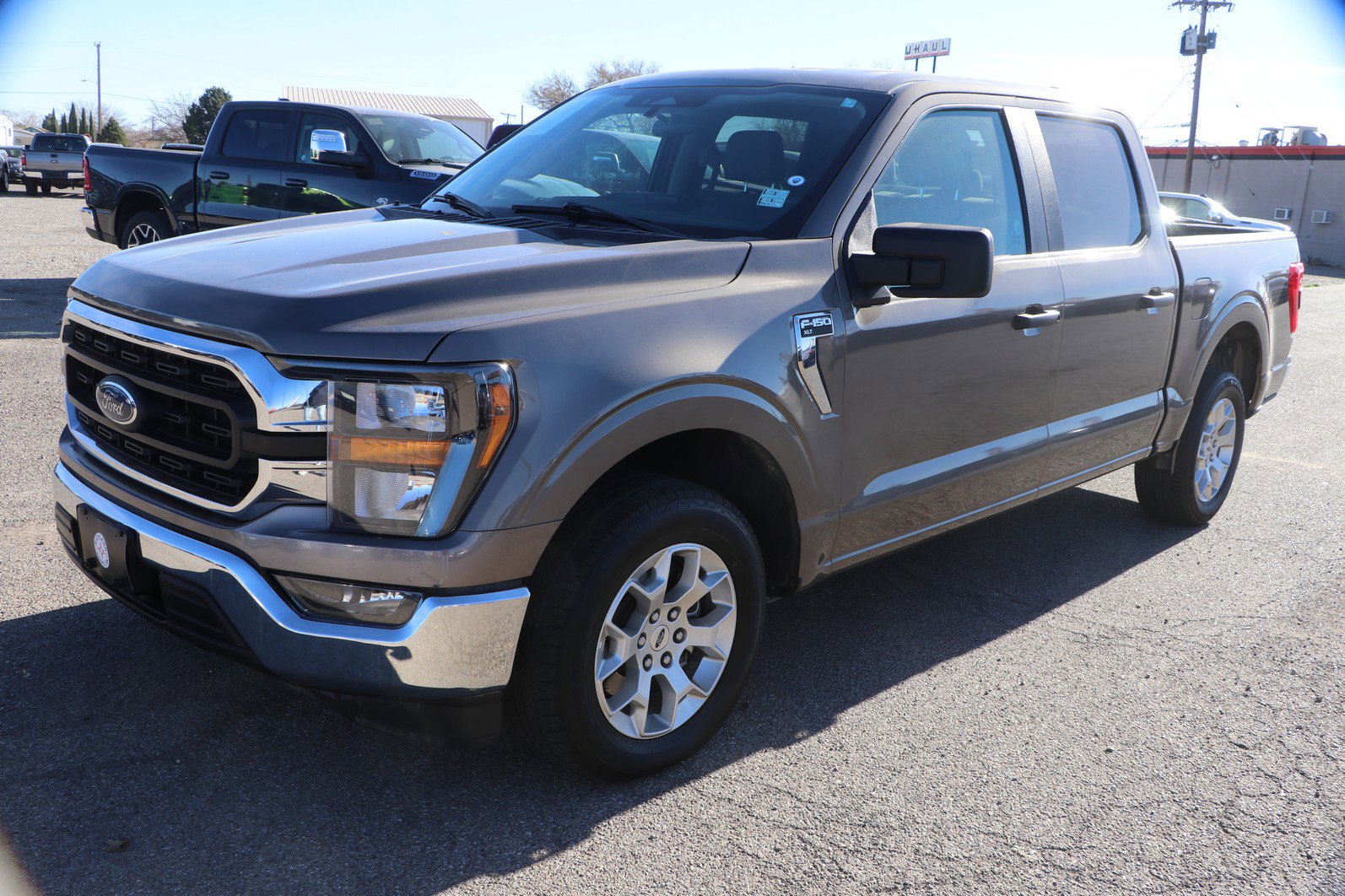 Used 2023 Ford F150 XLT image 3