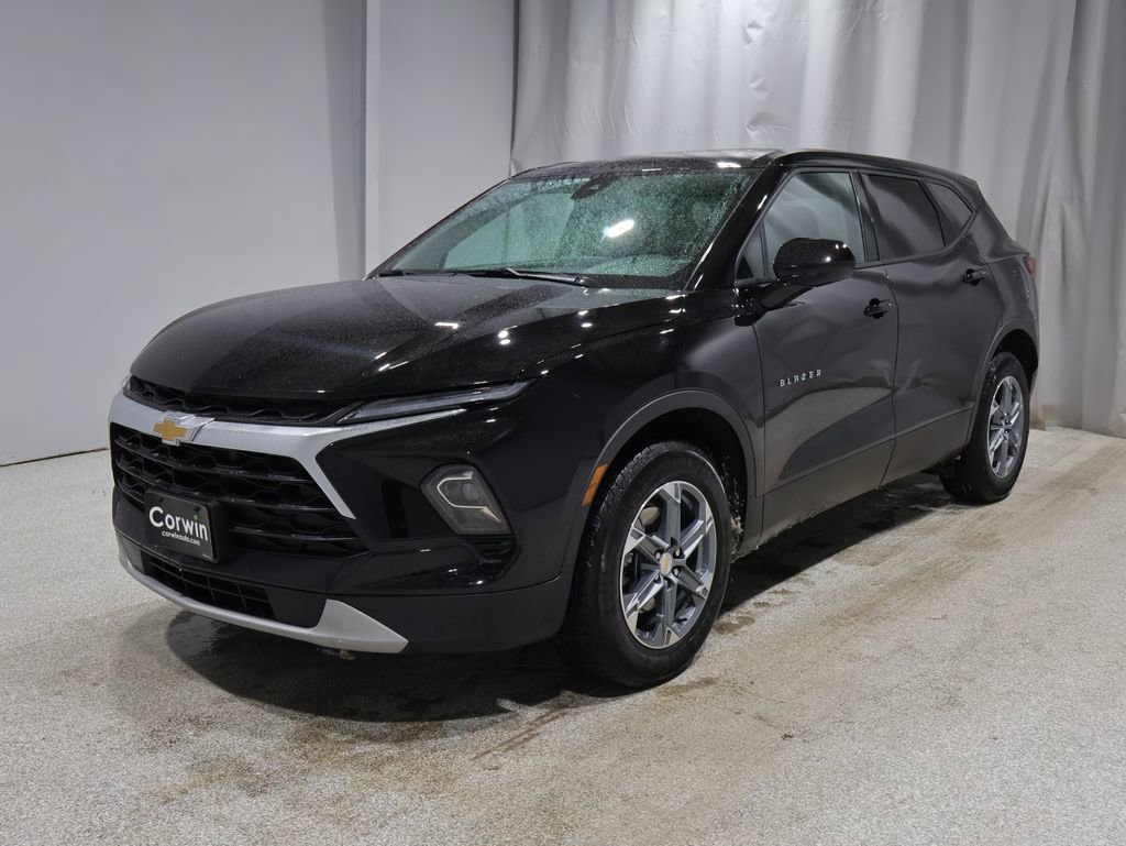Used 2025 Chevrolet Blazer LT image 5