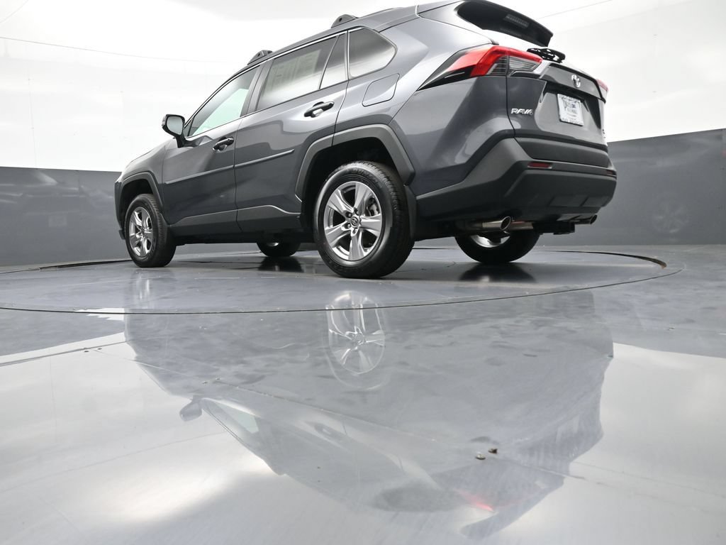 Used 2023 Toyota RAV4 XLE AWD/4WD image 30