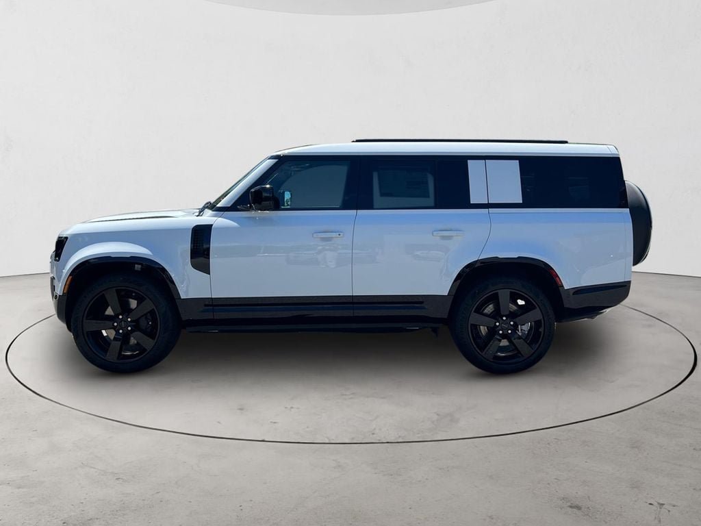 New 2026 Land Rover Defender 130 X-Dynamic SE AWD/4WD image 2