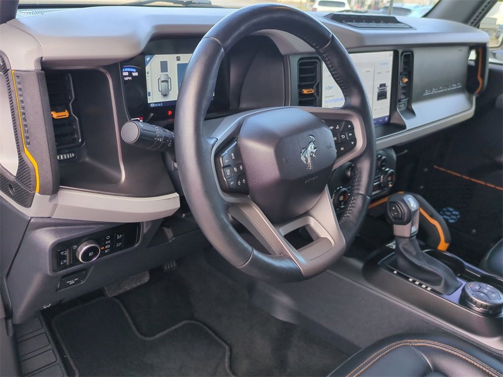 Used 2023 Ford Bronco Badlands image 10
