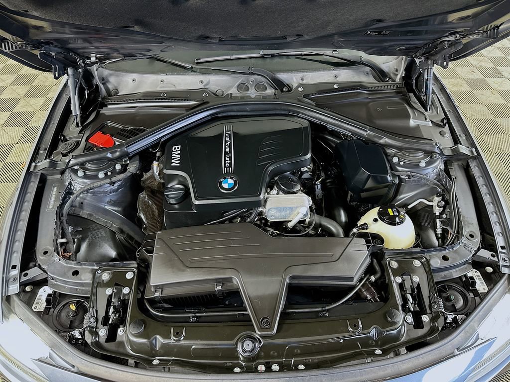 Used 2016 BMW 320i Sedan image 35