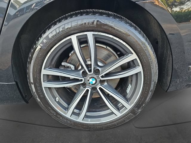 Used 2021 BMW 740i xDrive w/ M Sport Package AWD/4WD image 29