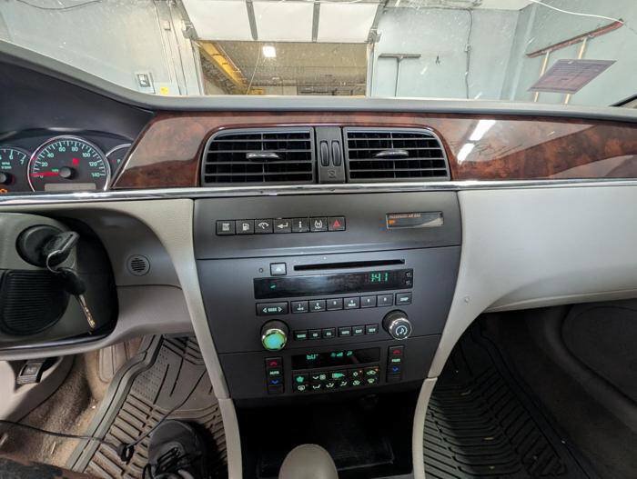 Used 2008 Buick LaCrosse CX FWD image 32