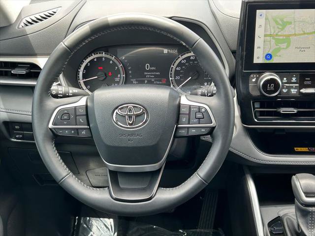 Certified 2026 Toyota Highlander XLE AWD/4WD image 42