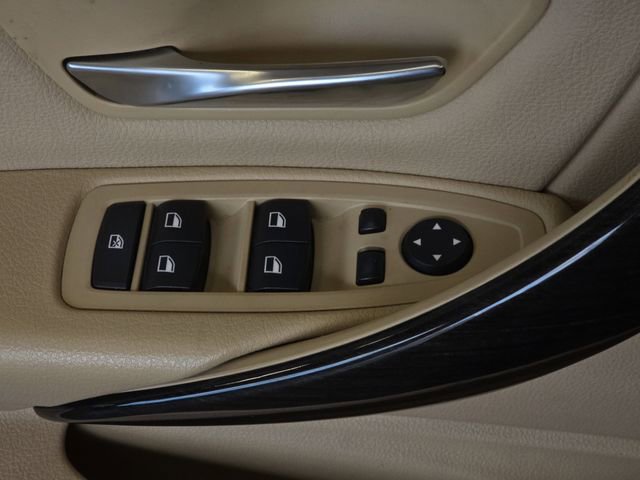 Used 2015 BMW 320i xDrive Sedan AWD/4WD image 30