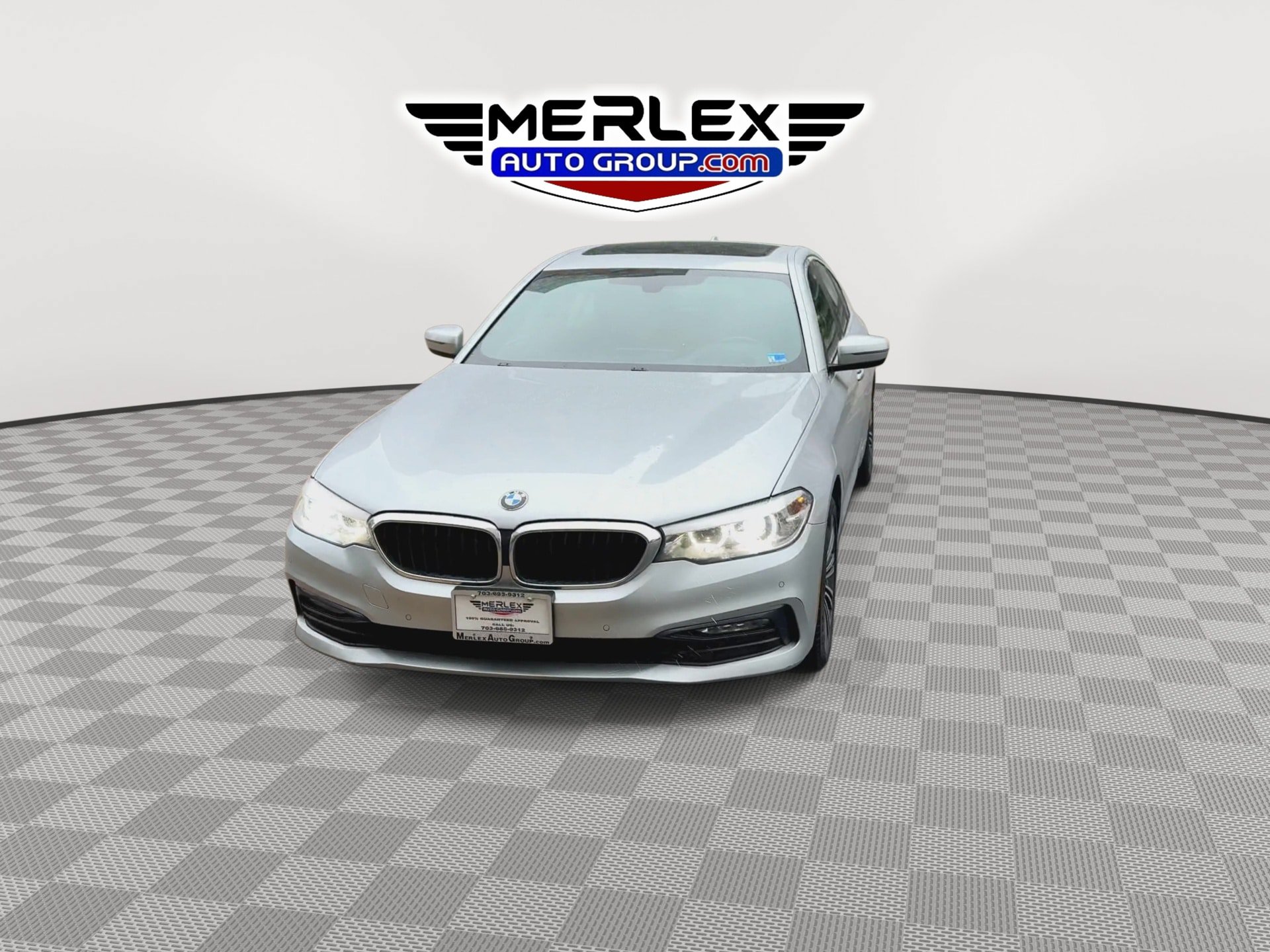 Used 2018 BMW 530i xDrive AWD/4WD image 3