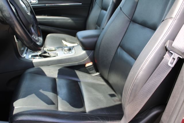 Used 2022 Jeep Grand Cherokee Limited w/ Tech Group AWD/4WD image 10