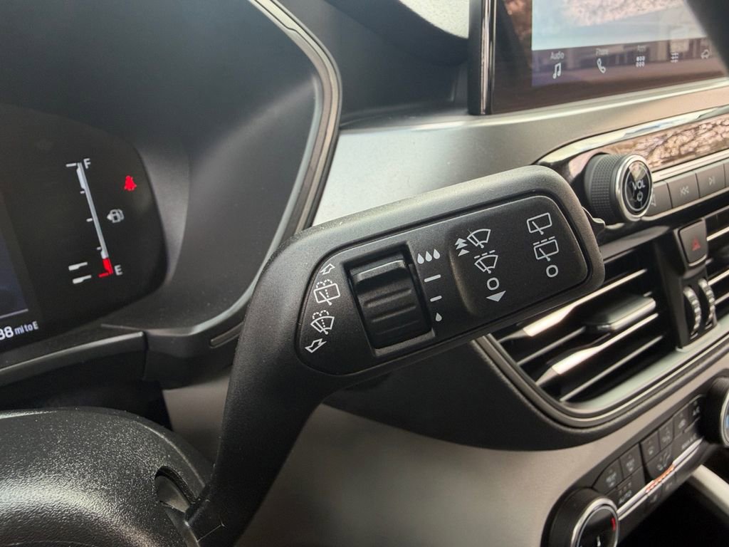 Used 2024 Ford Escape Active image 22