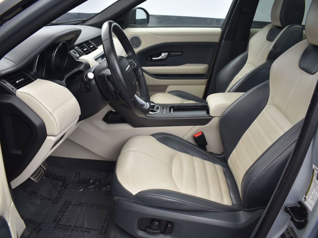 Used 2019 Land Rover Range Rover Evoque HSE Dynamic image 12