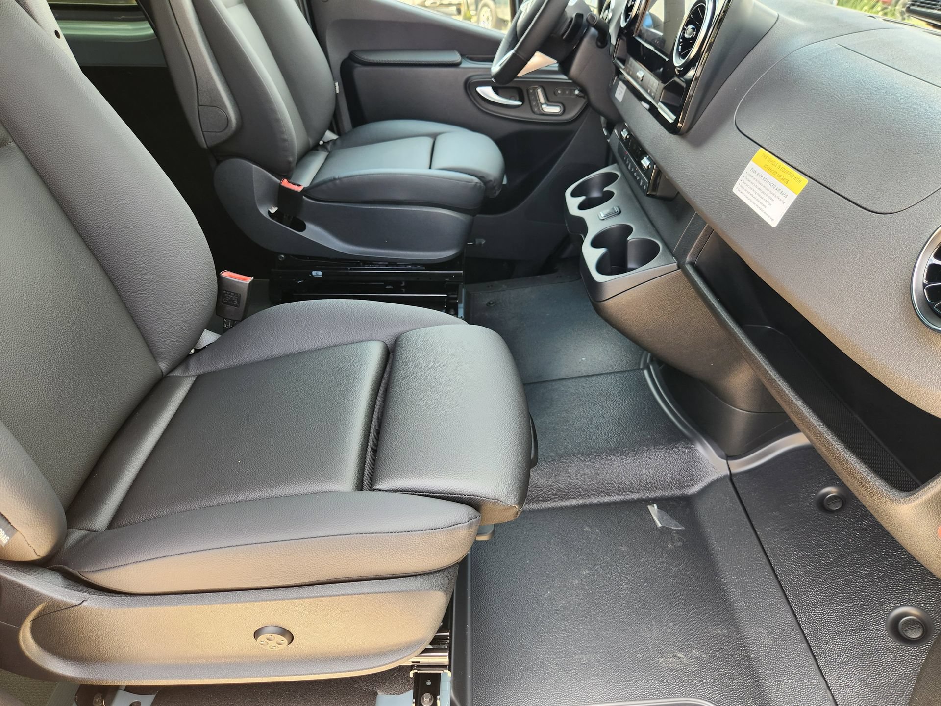 New 2026 Mercedes-Benz Sprinter 2500 image 3