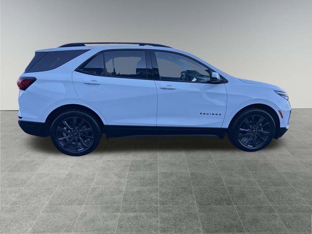 Used 2024 Chevrolet Equinox RS w/ RS Leather Package image 7