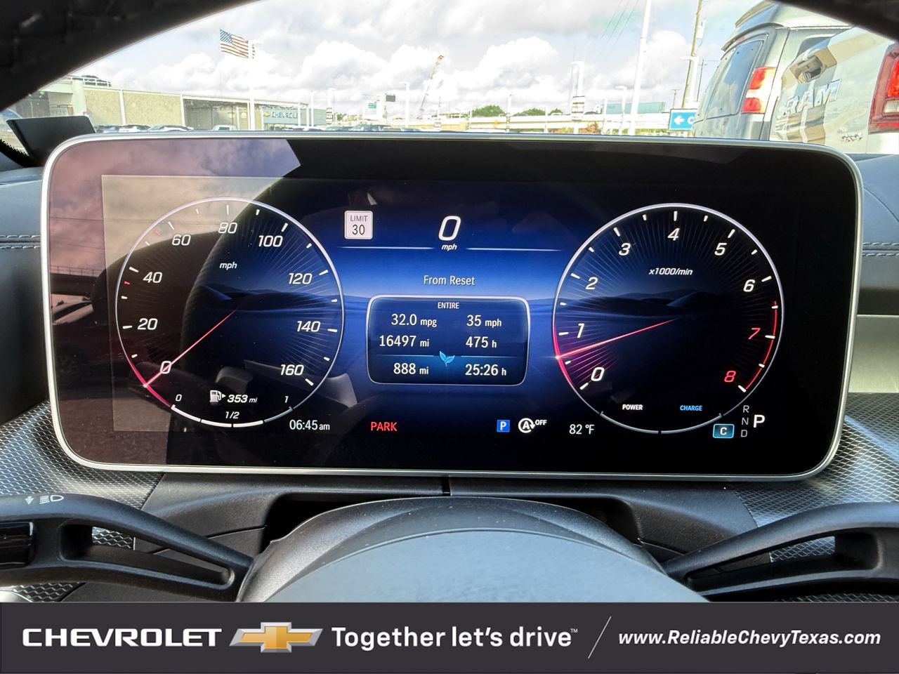 Used 2024 Mercedes-Benz CLE 300 4MATIC Coupe image 17