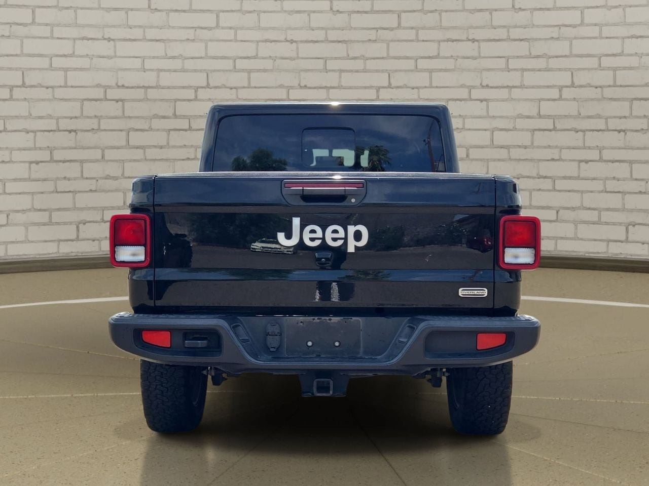 Used 2021 Jeep Gladiator Overland AWD/4WD image 6