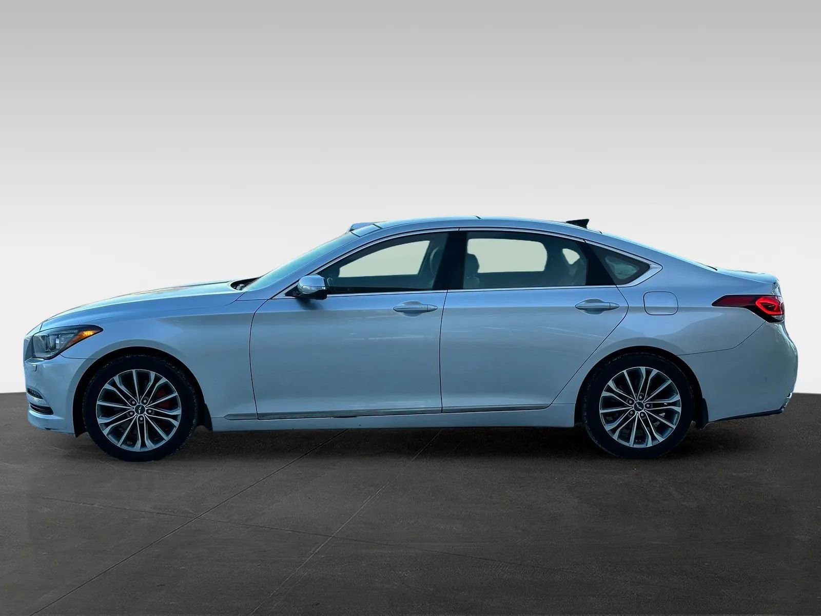 Used 2015 Hyundai Genesis 3.8 w/ Option Group 04 image 4