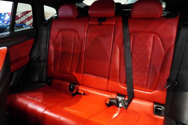 Used 2019 BMW X4 M40i image 18