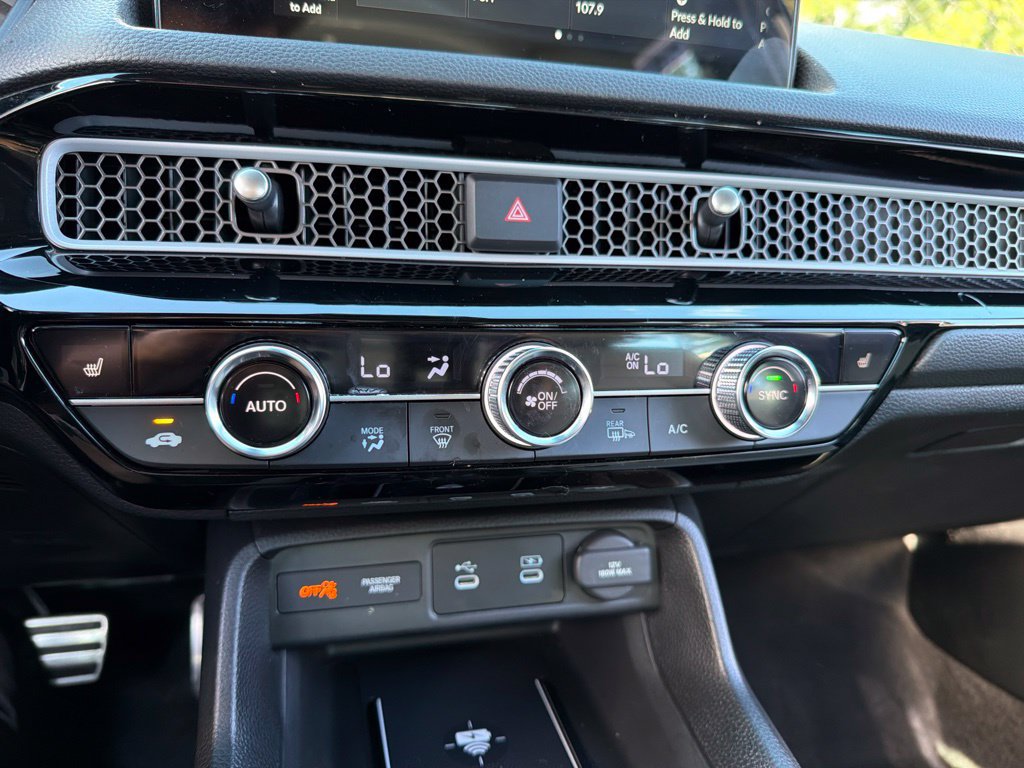 Used 2025 Honda Civic Sport image 12