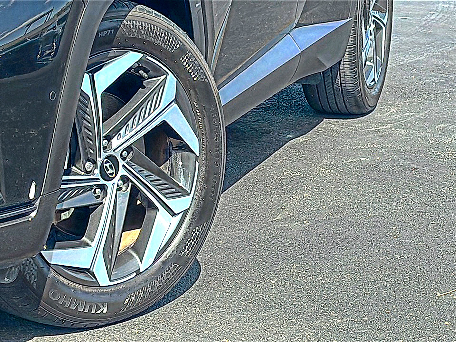 Used 2024 Hyundai Tucson Limited FWD image 3