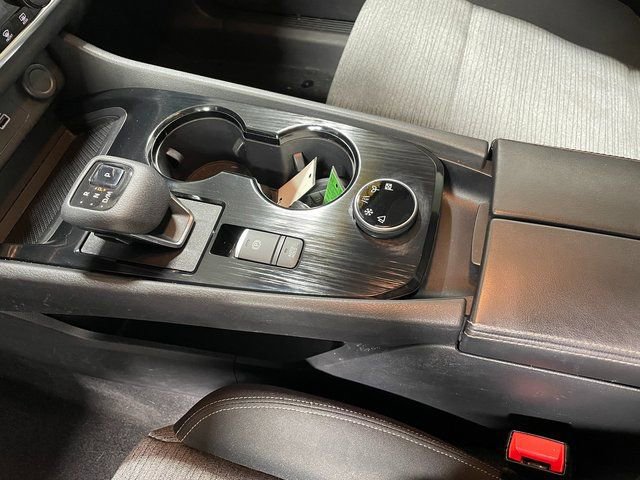 Used 2021 Nissan Rogue SV AWD/4WD image 17