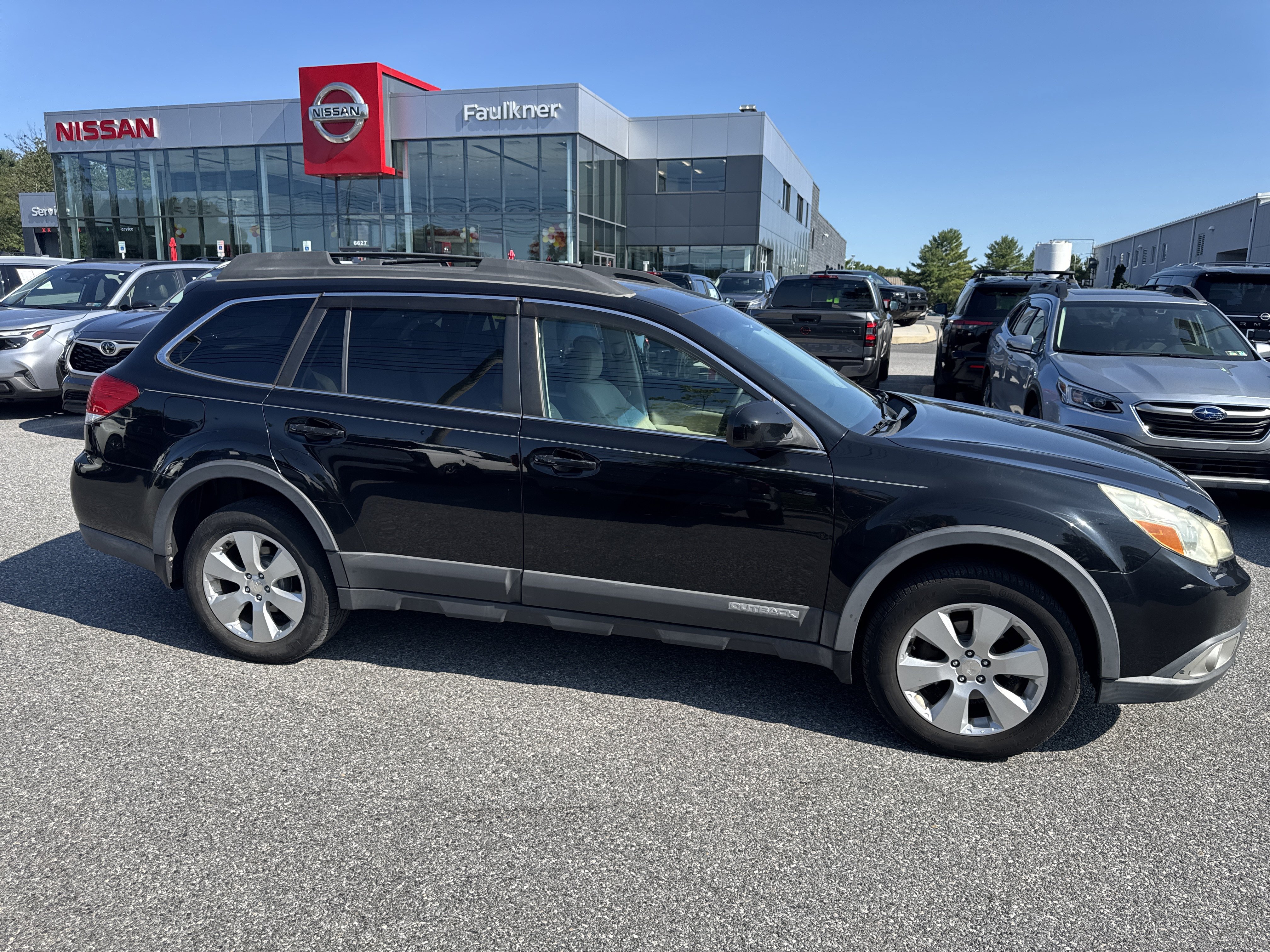Used 2011 Subaru Outback 2.5i Premium AWD/4WD image 31