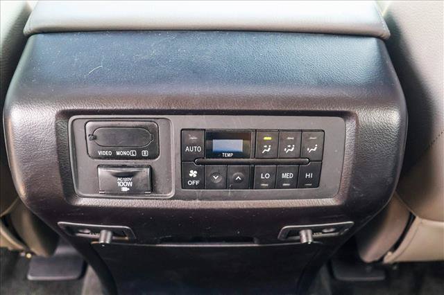 Used 2015 Toyota Sequoia Platinum AWD/4WD image 24