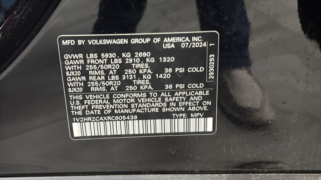 Used 2024 Volkswagen Atlas SE w/ Black Wheel Package image 31