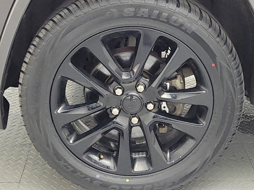 Used 2018 Jeep Grand Cherokee Altitude image 31