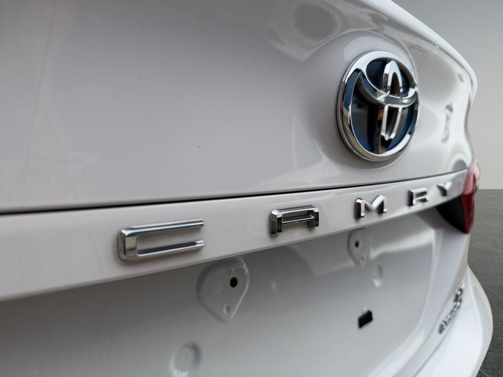 Used 2020 Toyota Camry LE FWD image 35