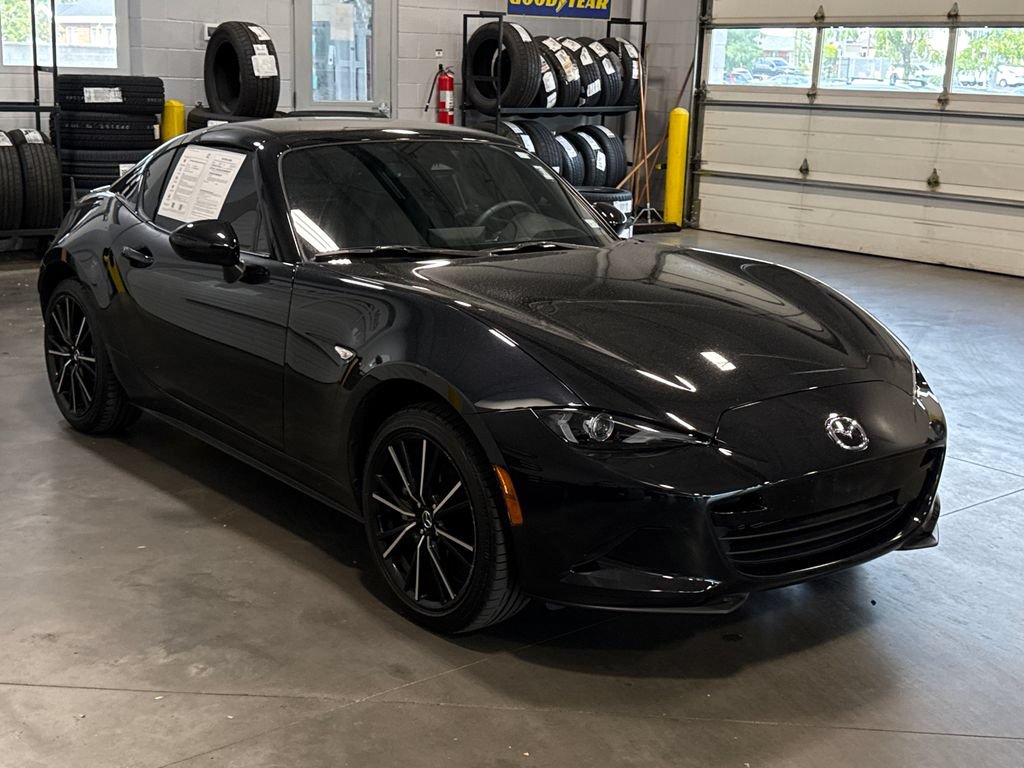 Certified 2025 MAZDA MX-5 Miata RF Grand Touring RWD image 3