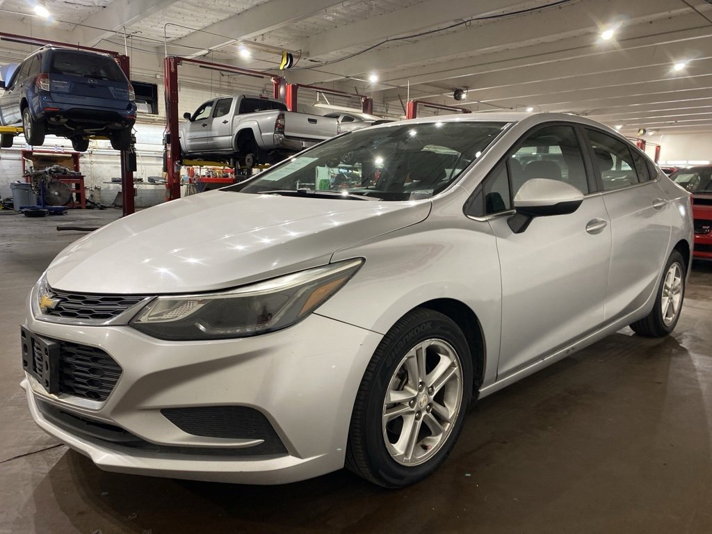 Used 2018 Chevrolet Cruze LT image 7
