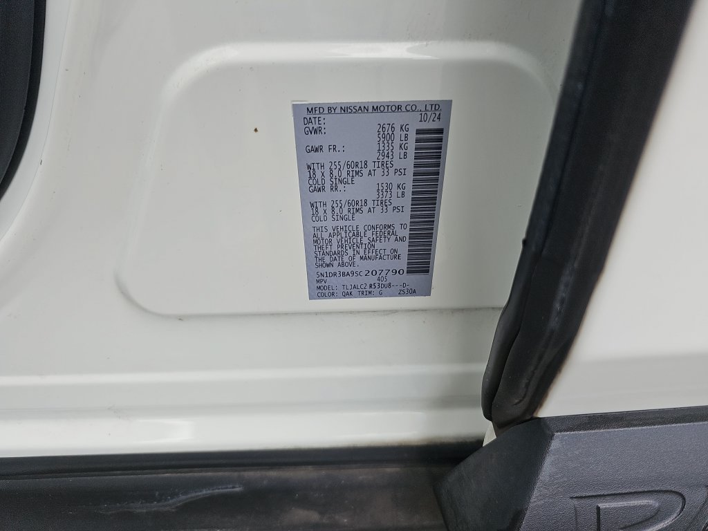 Used 2025 Nissan Pathfinder SV FWD image 31