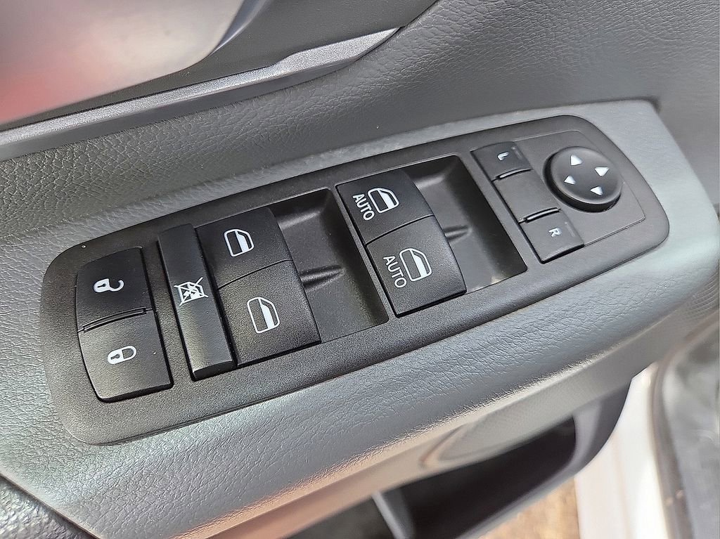 Used 2022 RAM 1500 Lone Star image 22