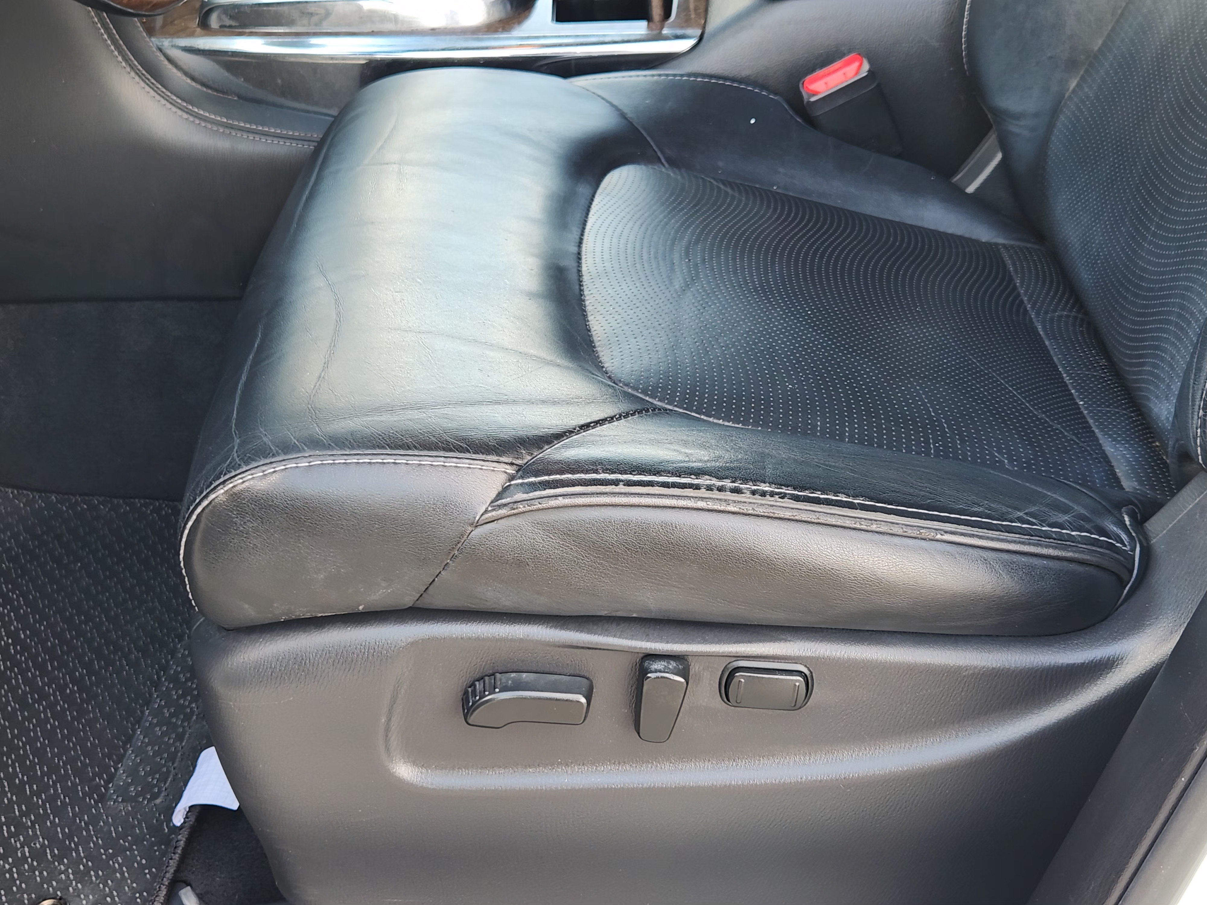 Used 2017 INFINITI QX80 2WD w/ Driver Assistance Package image 24