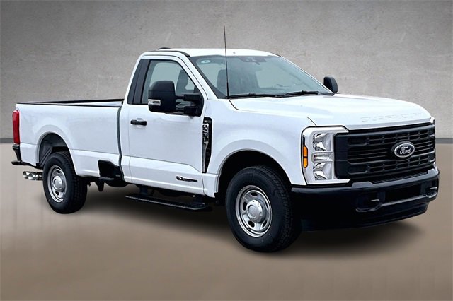 New 2026 Ford F250 XL image 2