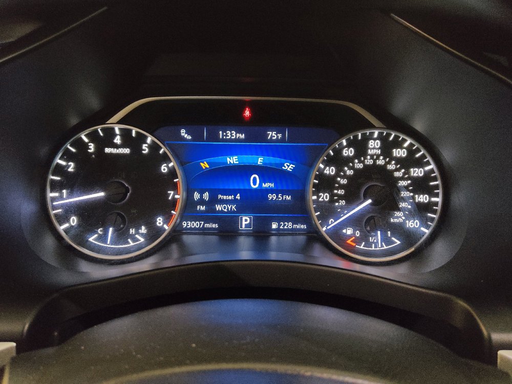 Used 2017 Nissan Murano Platinum w/ Platinum Technology Package FWD image 23