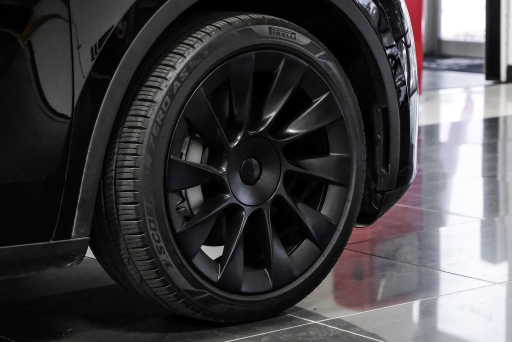 Used 2023 Tesla Model Y Long Range AWD/4WD image 49