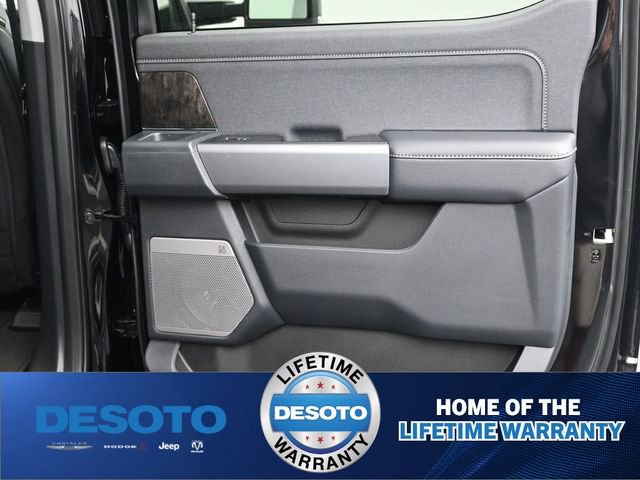 New 2026 Ford F250 Lariat w/ Black Appearance Package image 13