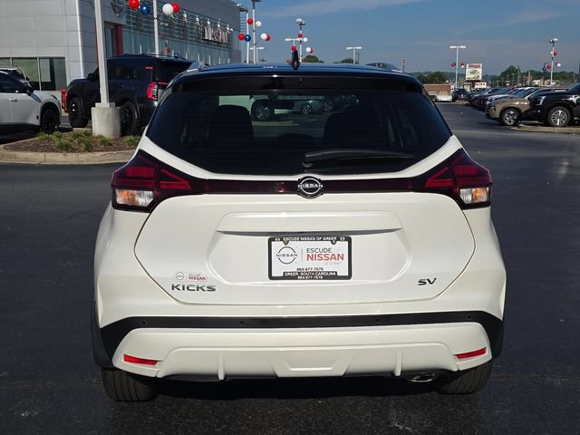 Certified 2024 Nissan Kicks SV w/ Interior Electronics Package FWD image 5
