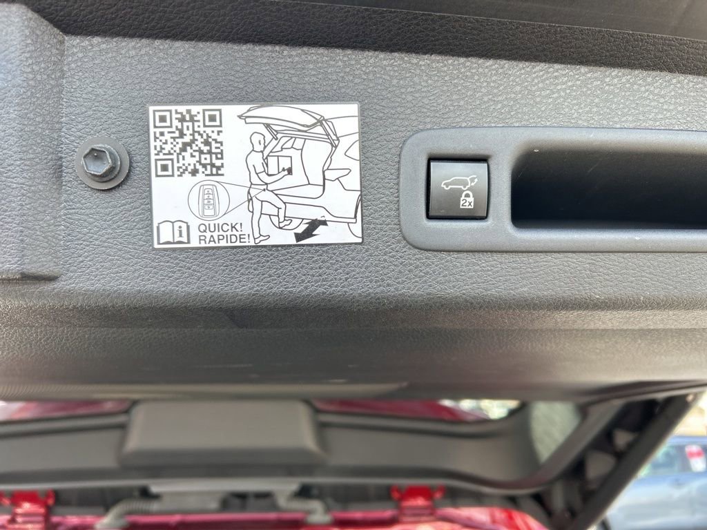 Used 2024 Toyota Sienna Platinum image 19