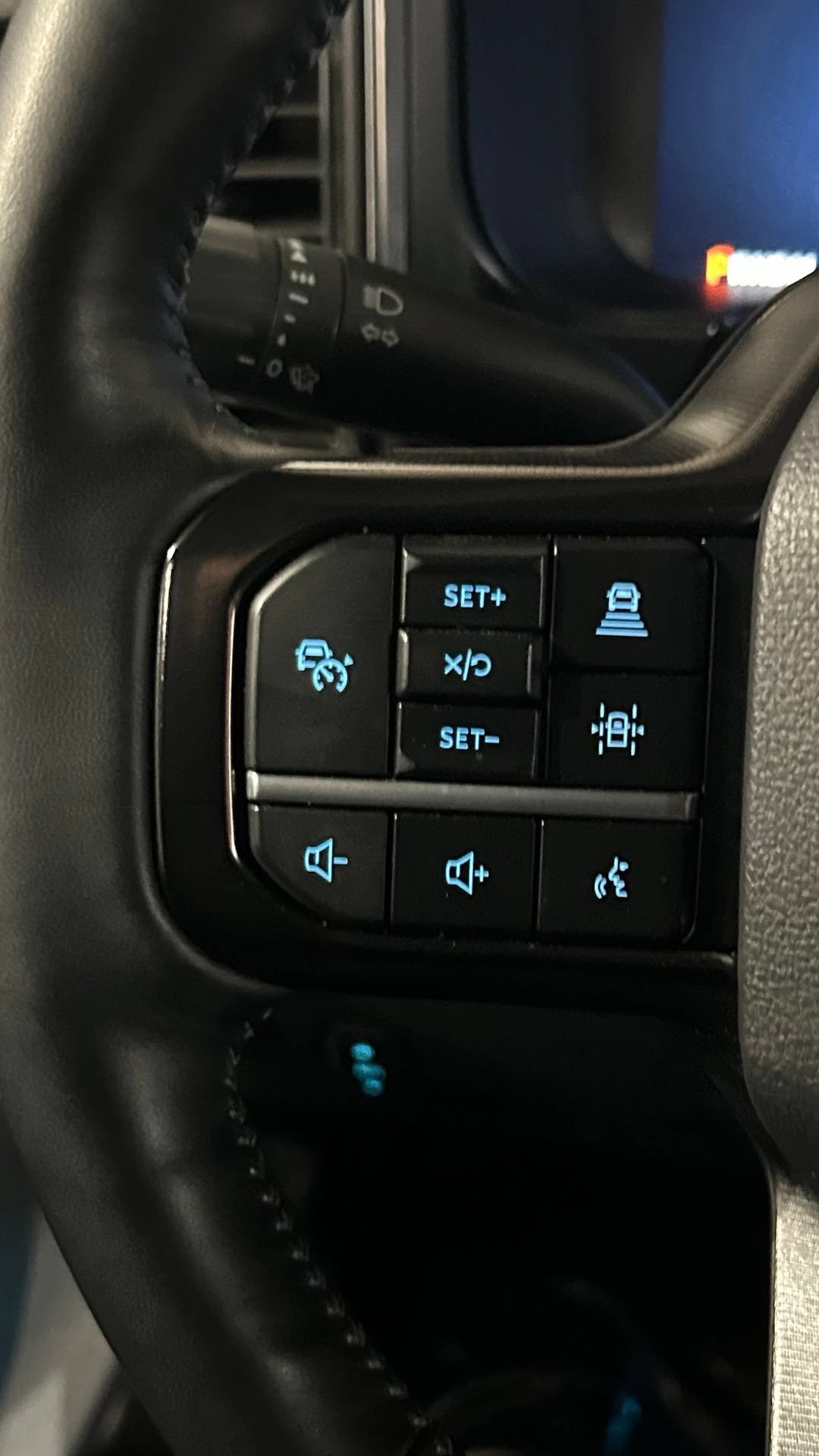 Used 2026 Ford F250 Platinum w/ FX4 Off-Road Package AWD/4WD image 82
