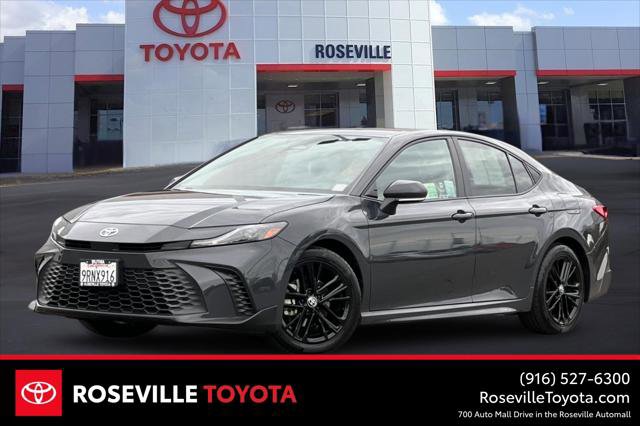 Certified 2025 Toyota Camry SE w/ Convenience Package image 1