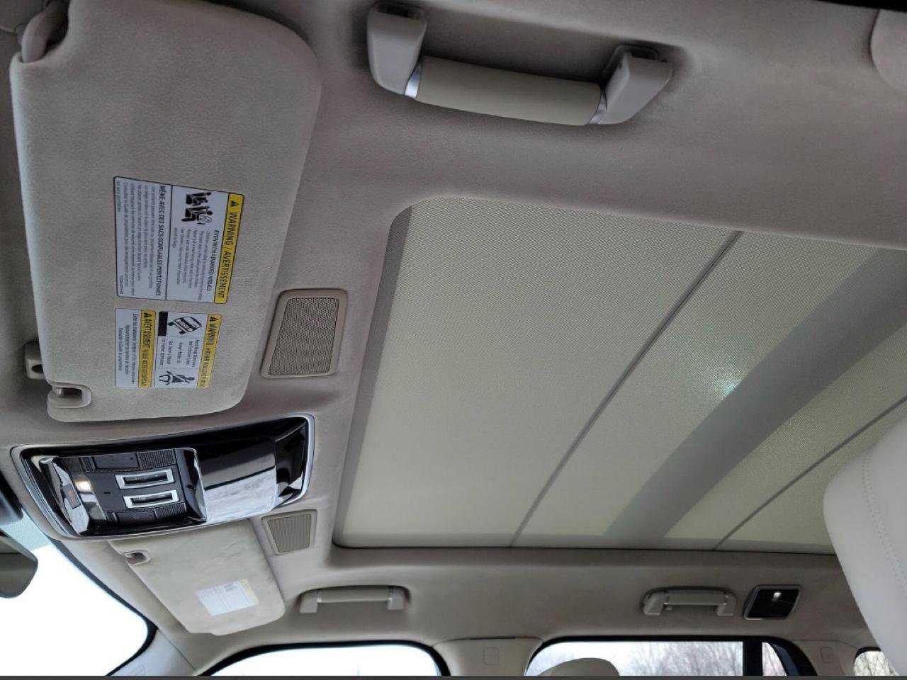 Used 2020 Land Rover Range Rover HSE image 17