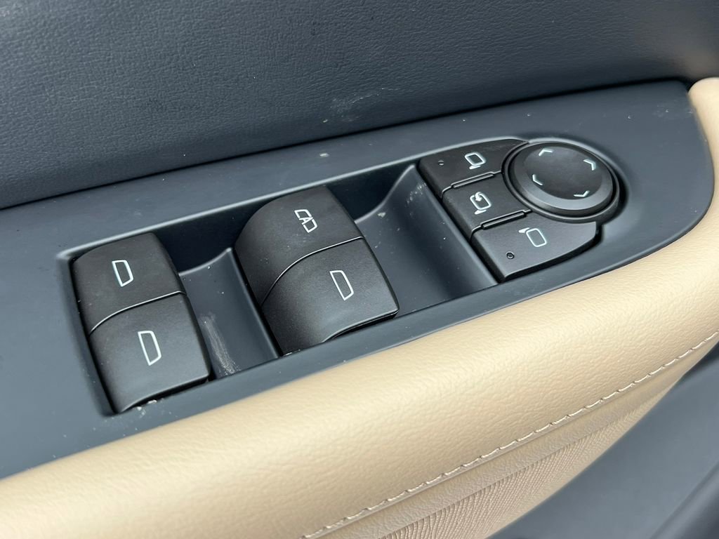 New 2026 Buick Enclave Preferred w/ Power Package AWD/4WD image 16