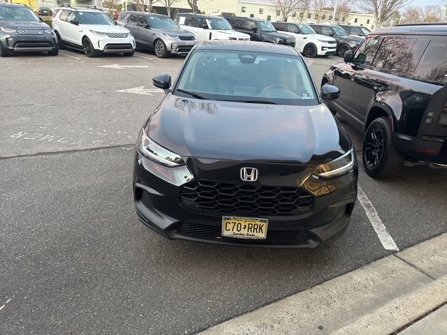 Used 2023 Honda HR-V LX image 10