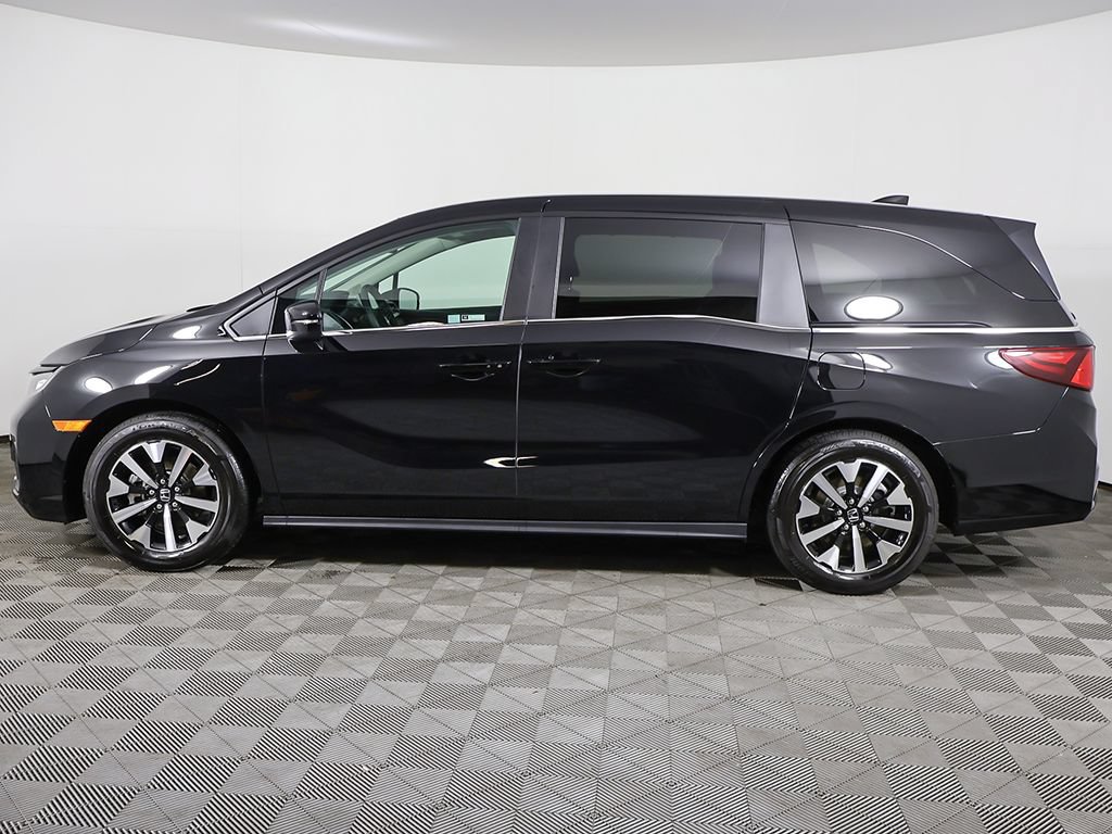 Certified 2026 Honda Odyssey EX-L image 17