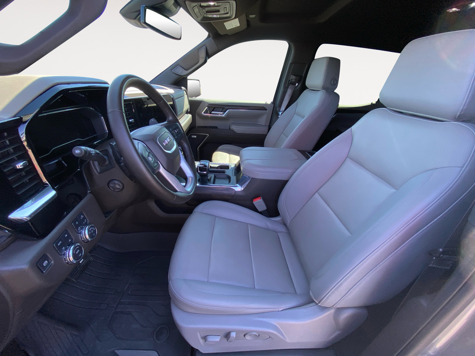 Used 2024 GMC Sierra 1500 SLT image 23