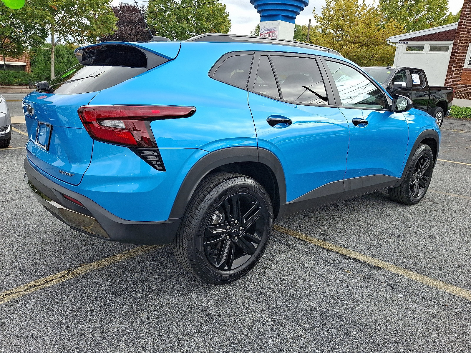 Used 2025 Chevrolet Trax ACTIV FWD image 5